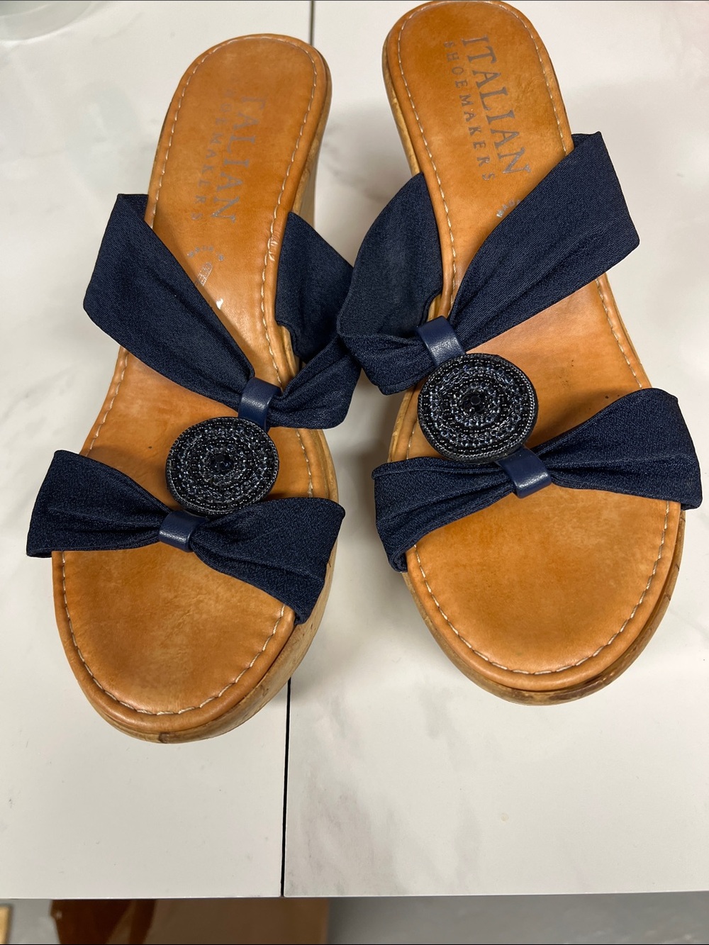 Italian shoe maker wedges sold as is